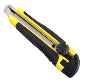 ESTILETE 1 LAMINA 18MM PROF. EMB. FERTAK 4202